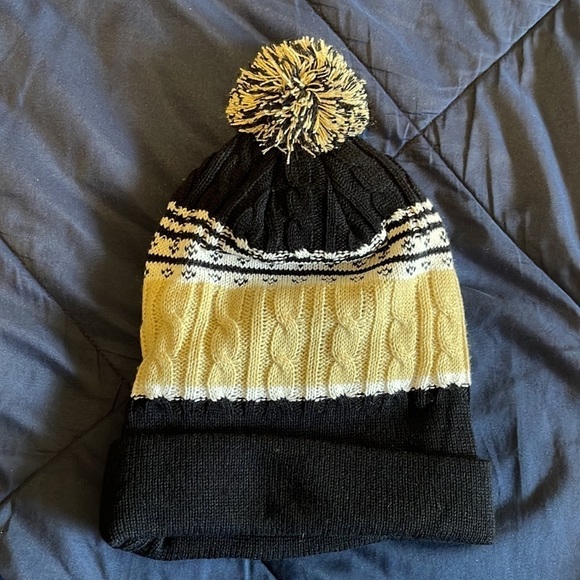 Pitt Beanie- Top Of The World Caps - Picture 2 of 3